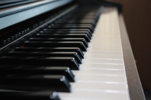 神津善行のプロフや現在の年収!出身高校や大学はどこ?神津牧場との関係は?