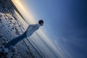 岡本行夫の訃報に政界からの声や反応！感染経路や原因！家族や関係者へ影響は？