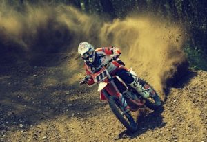 川井麻央のwikiプロフや経歴!実家や高校はどこ?バイクやヘルメットのメーカー!