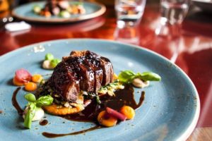 谷昇のwikiプロフや経歴！お店の場所はどこ？結婚した嫁や家族について！