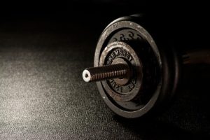 鈴木舜映の筋肉が凄い!出身中学や高校はどこ?熱愛彼女はいる?