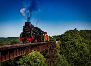 中川梨花の学歴や年収!身長も気になる!鉄道好きの噂について!