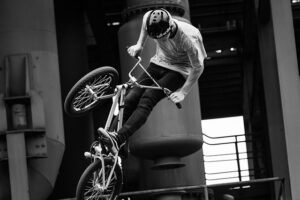小澤楓のwikiプロフや実績！レースで使っているBMXやユニフォーム一式を調査！