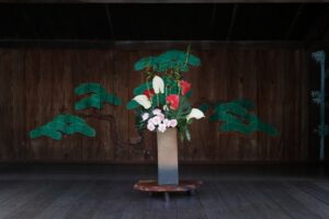 上野雄次(花道家)のwikiプロフや経歴！ギャラリーの場所はどこ？